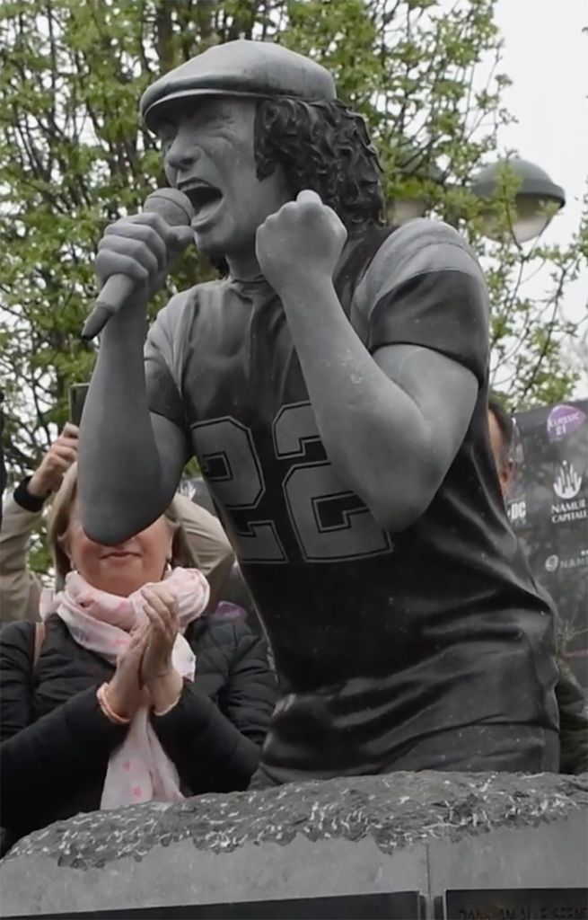 brian-johnson-statue.jpg brian-johnson-statue.jpg