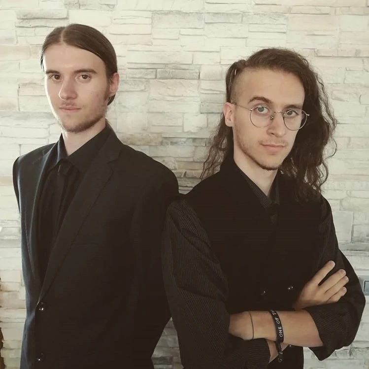 bros.jpg bros.jpg