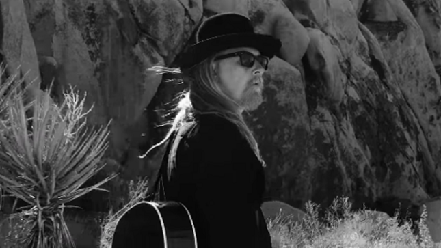 jerry-cantrell.png jerry-cantrell.png