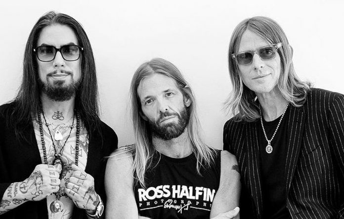 NHC-Taylor-Hawkins-Dave-Navarro-Chris-Chaney.jpg NHC-Taylor-Hawkins-Dave-Navarro-Chris-Chaney.jpg