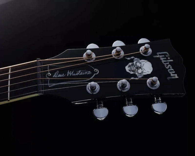 gibson.jpg gibson.jpg