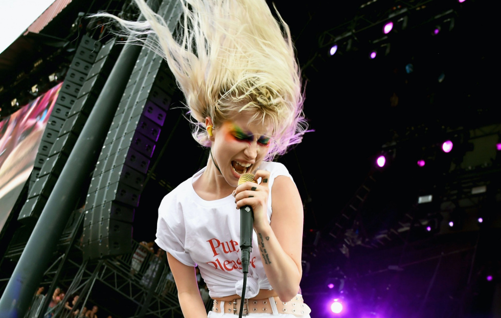 hayley-williams-paramore.jpg hayley-williams-paramore.jpg