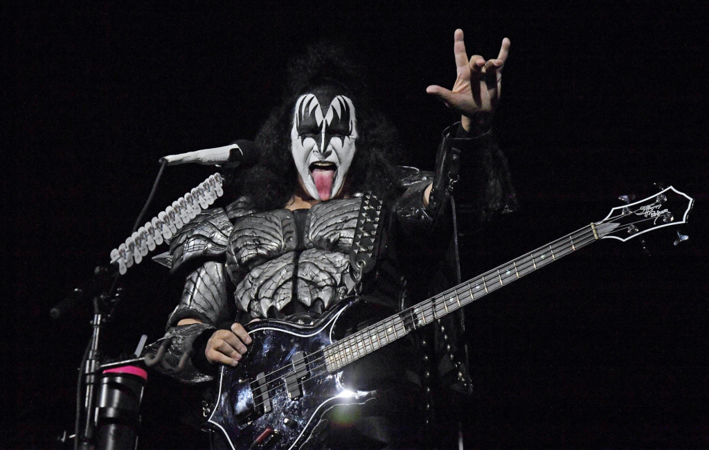 kiss-gene-simmons.jpg