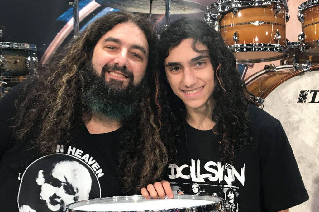 mike-portnoy-and-his-son-max-2020.jpg mike-portnoy-and-his-son-max-2020.jpg