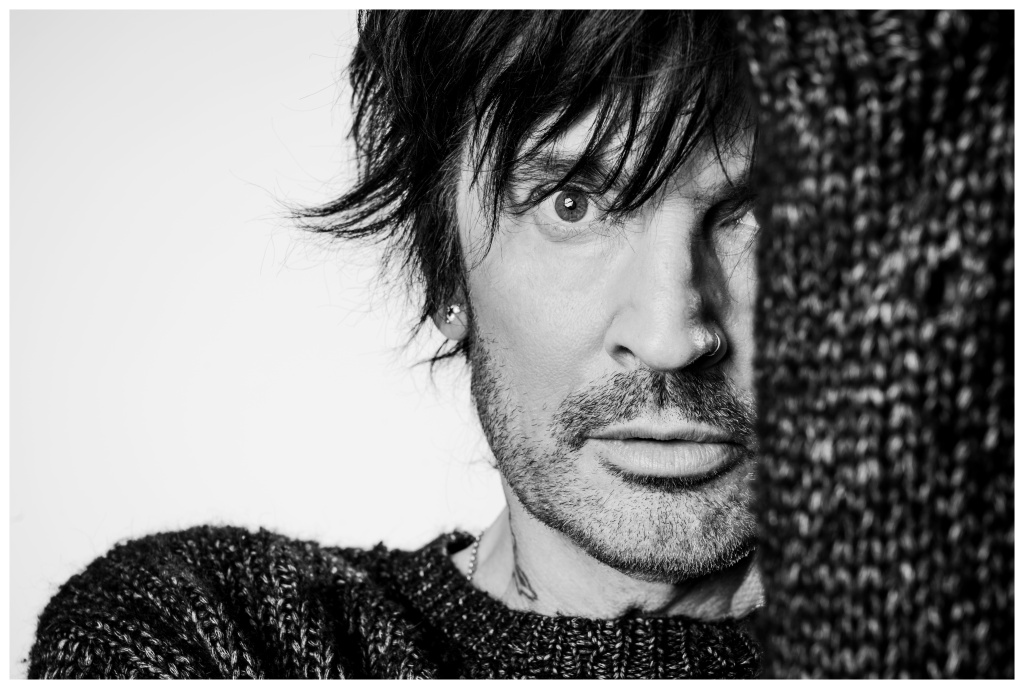 TommyLee1.jpg TommyLee1.jpg