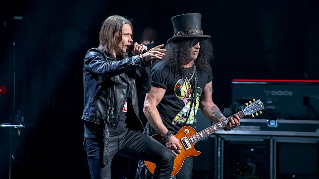 Slash-Featuring-Myles-Kennedy-and-The-Conspirators.jpg Slash-Featuring-Myles-Kennedy-and-The-Conspirators.jpg