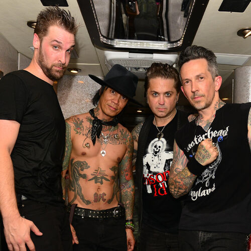 buckcherry1.jpg buckcherry1.jpg