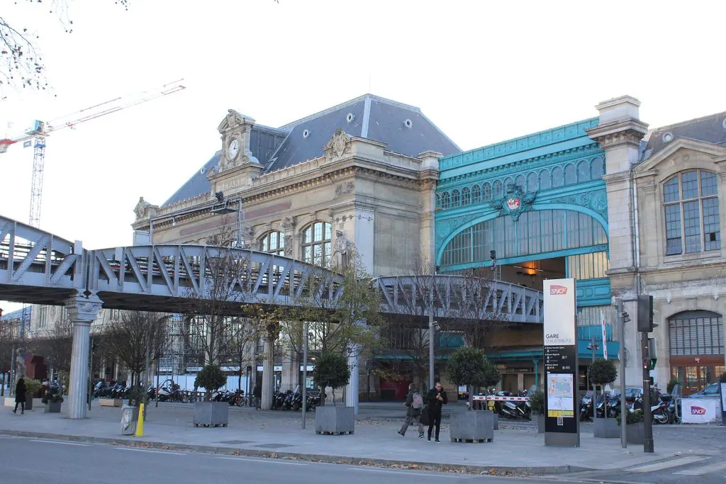 Gare_Austerlitz.jpg Gare_Austerlitz.jpg