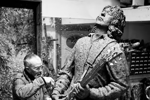 Gary Moore statue.jpg Gary Moore statue.jpg