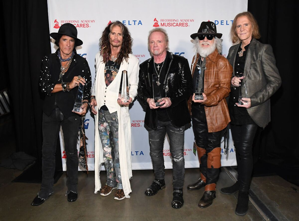 aerosmith1.jpg aerosmith1.jpg