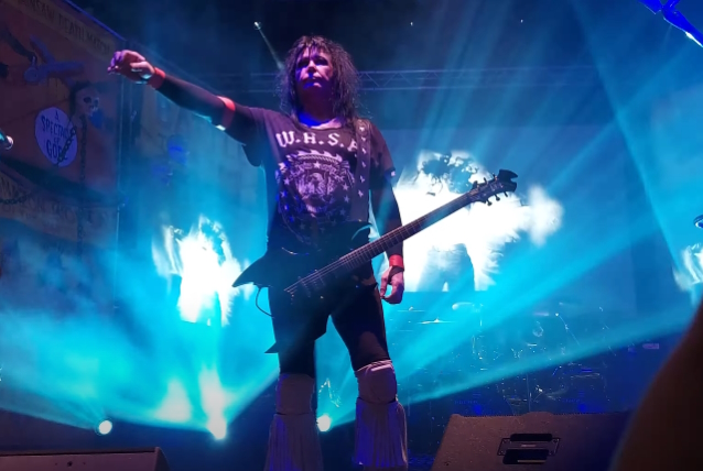 blackielawless.jpg blackielawless.jpg