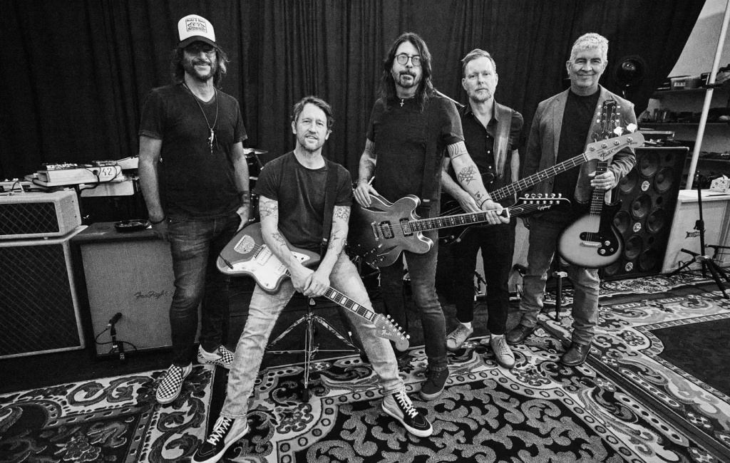 Foo-Fighters.jpg Foo-Fighters.jpg