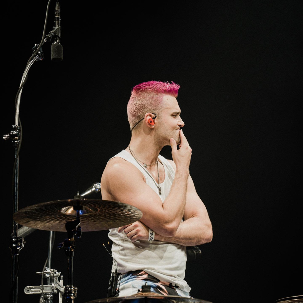 ArejayHaleHalestorm.jpg ArejayHaleHalestorm.jpg