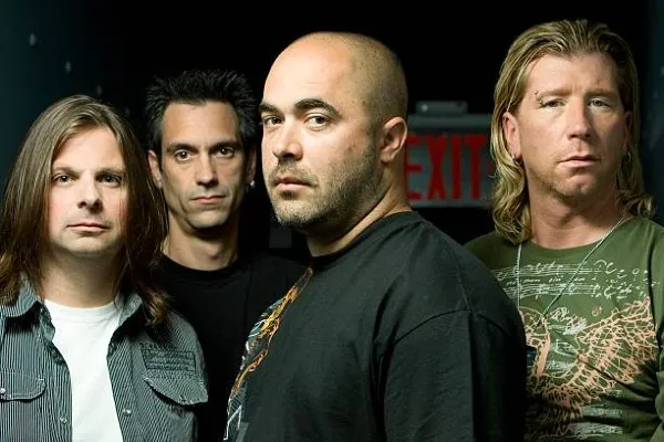 Staind.jpg Staind.jpg