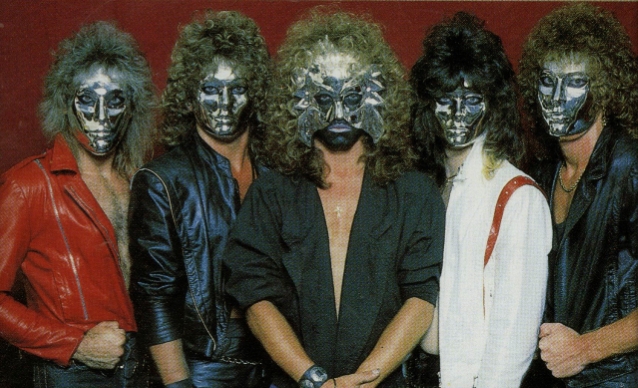 crimsonglory.jpg crimsonglory.jpg