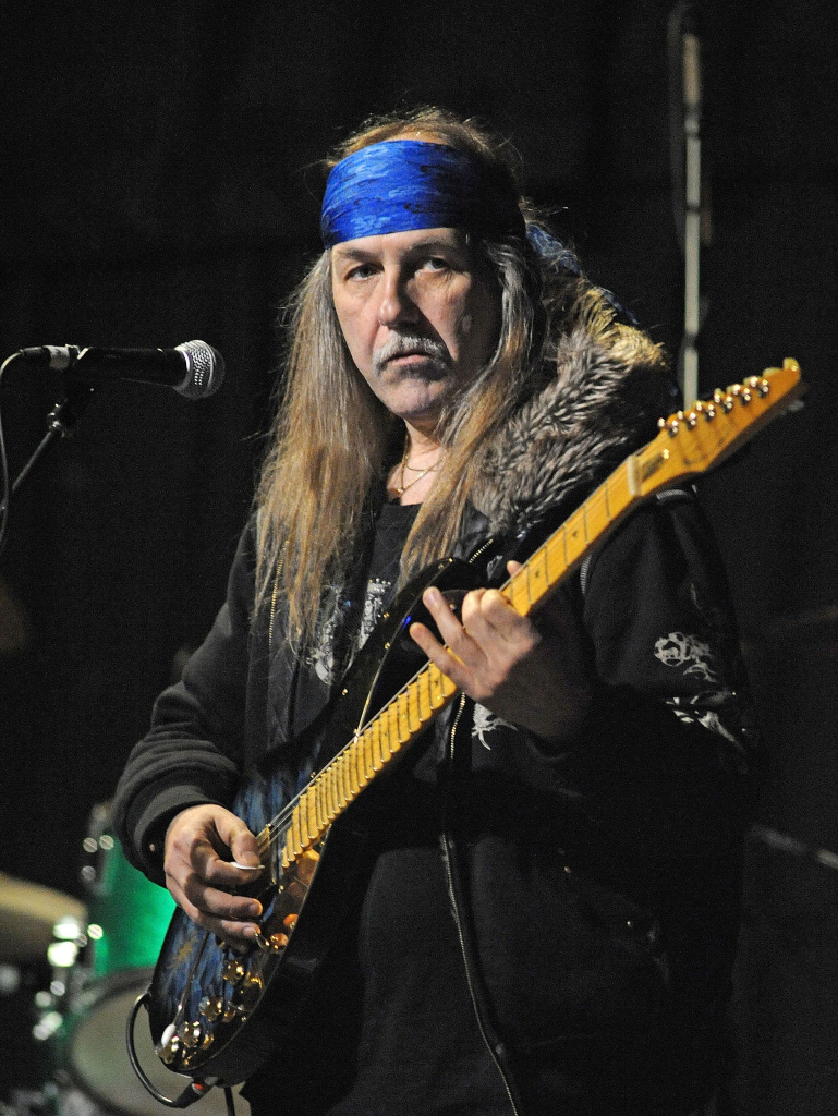 uli-jon-roth1.jpeg uli-jon-roth1.jpeg