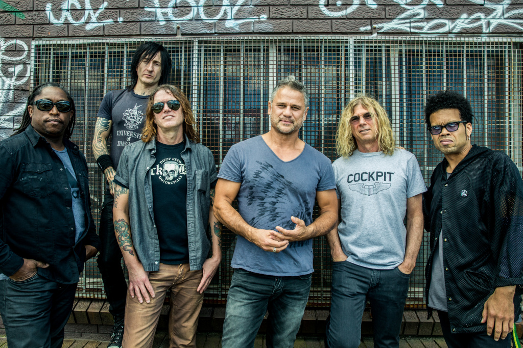 Dead-Daisies2013.jpg Dead-Daisies2013.jpg