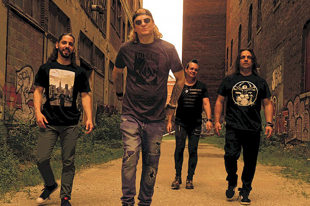 Puddle-of-Mudd.jpg Puddle-of-Mudd.jpg