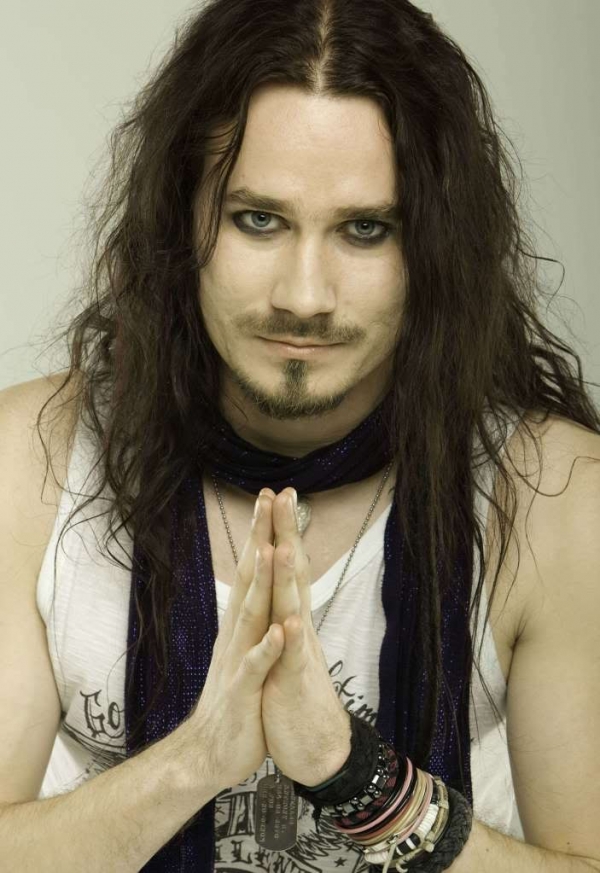 tuomas-H.jpg tuomas-H.jpg