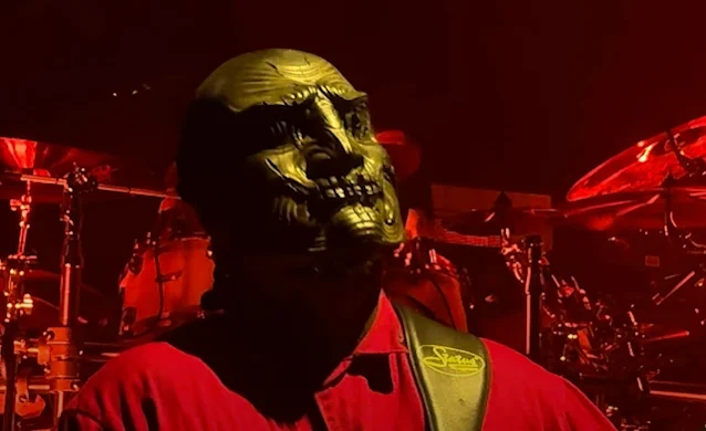 vmanslipknotnewmask.jpg vmanslipknotnewmask.jpg