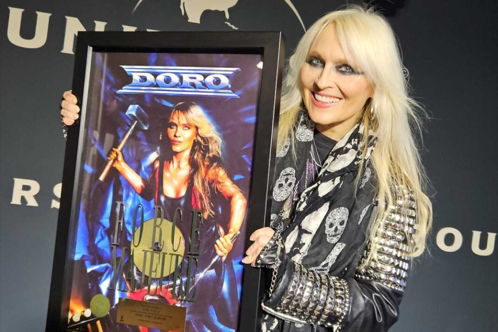 Doro-Pesch.jpg Doro-Pesch.jpg