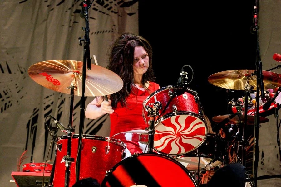 megwhite3.jpg megwhite3.jpg