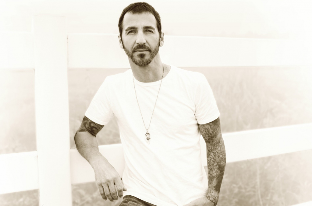 sully-erna.jpg sully-erna.jpg