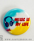 значок наушники "music is my life"